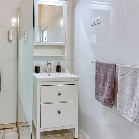 Eco House Casa Grigia - Happy