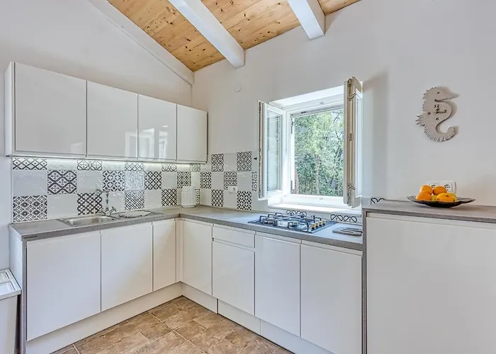 Dom wakacyjny Eco House Casa Grigia Zabodarski - Happy Čunski