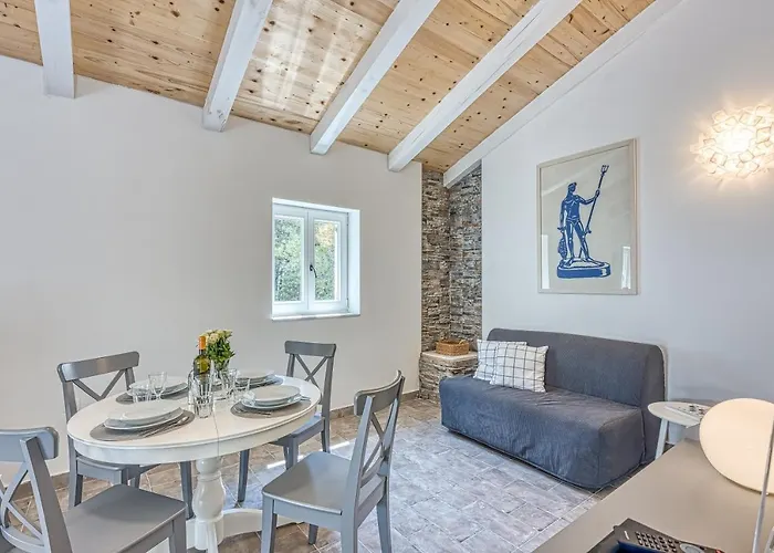 Eco House Casa Grigia Zabodarski - Happy